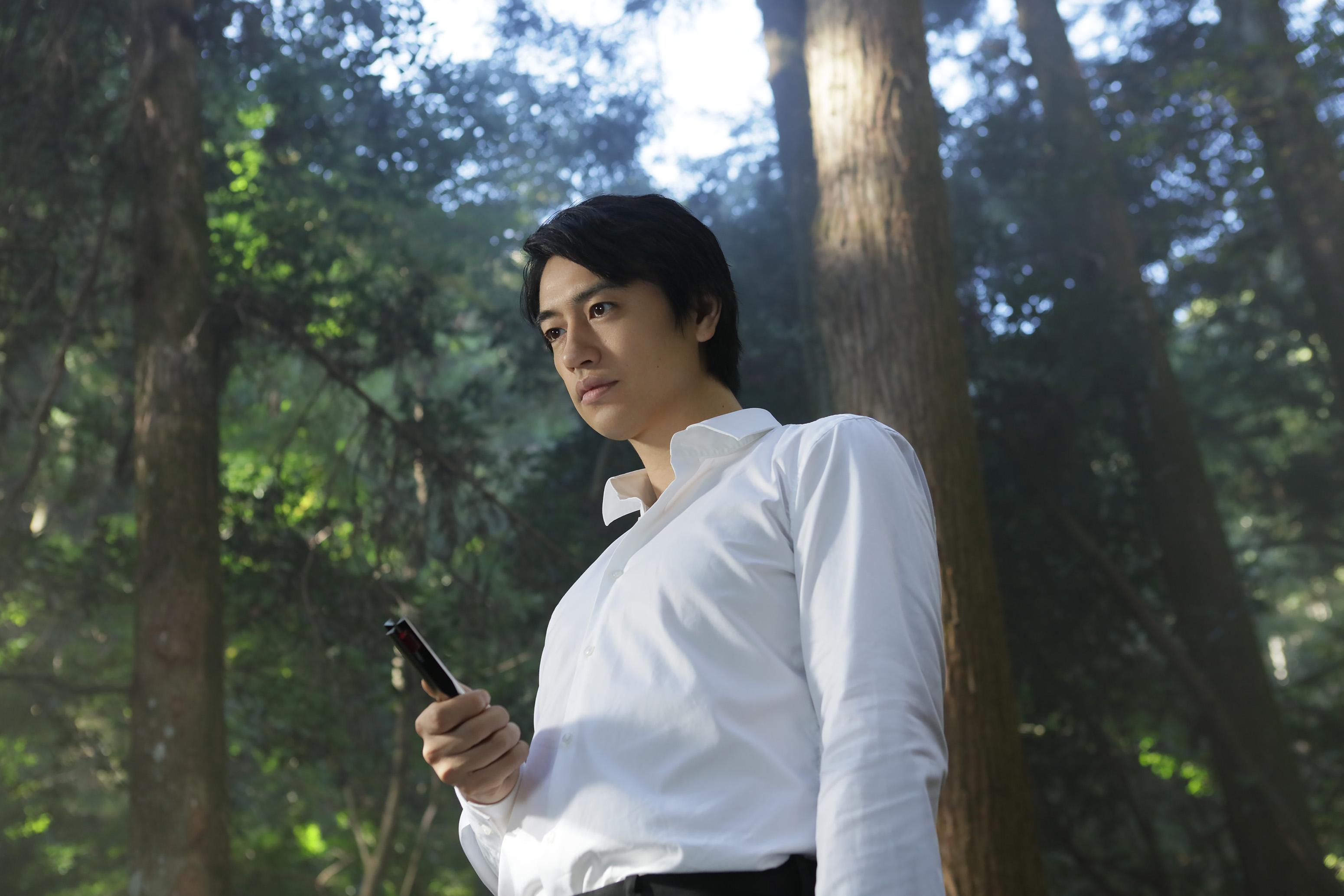 齋藤工是日本女性最希望不要太快結婚的男星之一。(圖/Disney+提供)