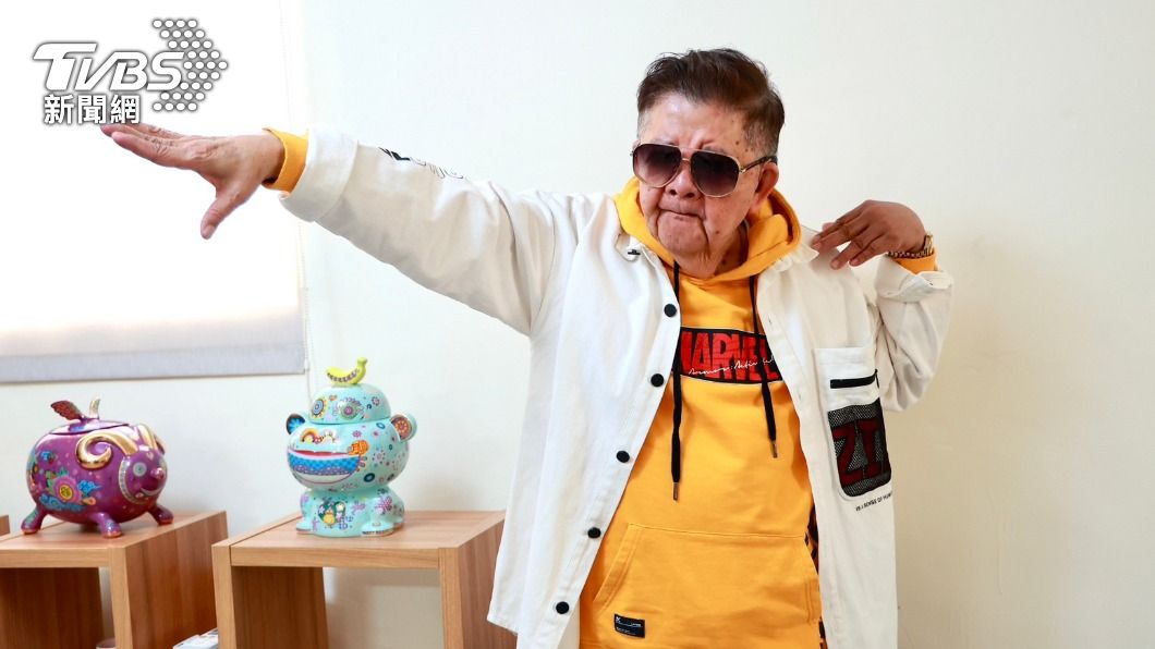 82歲秀場天王跌倒送醫！協會證實「開刀養病中」　盼早日回歸舞台