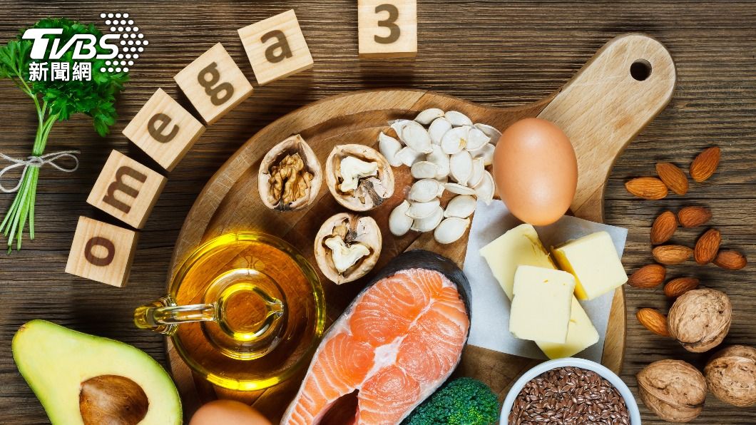 OMEGA-3脂肪酸有助於維持眼睛潤滑,預防乾眼症。(示意圖/shutterstock達志影像)