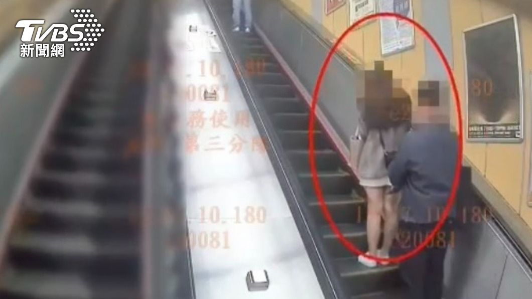 捷運電扶梯偷拍妙齡女 「攝」狼被抓包還躲角落偷看報案