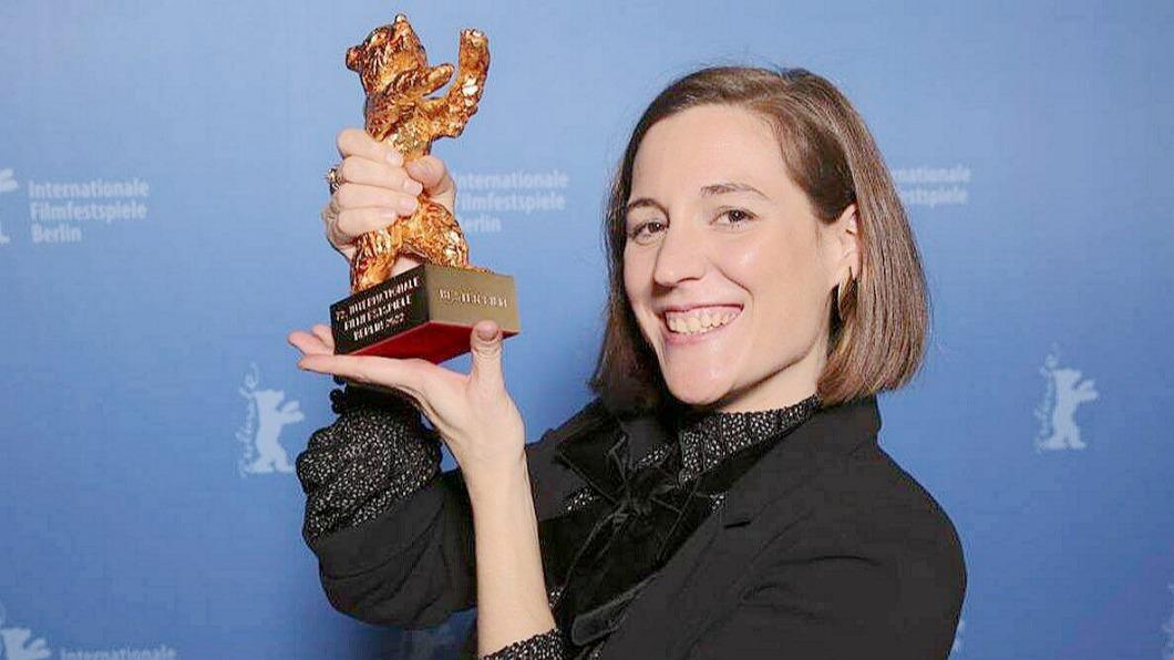 西班牙女導演卡拉西蒙(Carla Simón)去年以《桃子樹的最後豐收》(Alcarràs)勇奪柏林金熊獎。(圖/海鵬提供)
