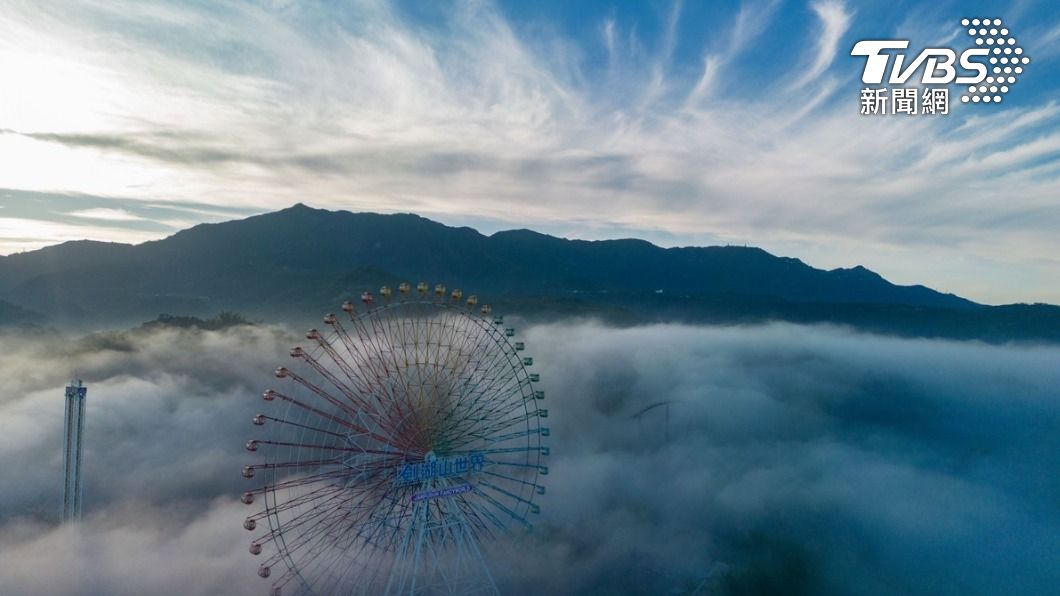 嘉義梅山36灣限定美景 劍湖山摩天輪漂浮雲海
