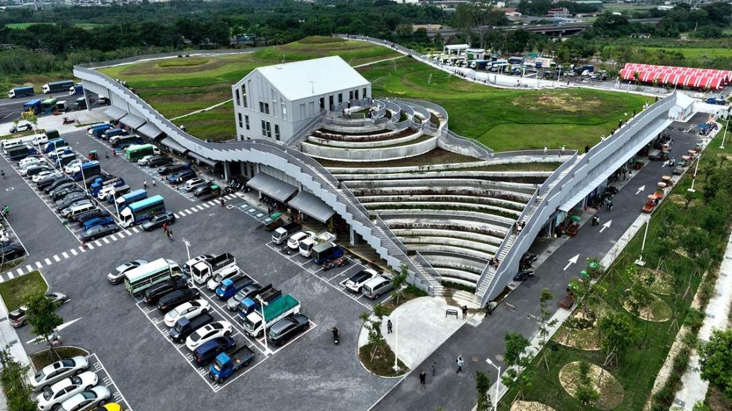 新化果菜市場被譽為「全台最美菜市場」。(圖/台南市政府提供)