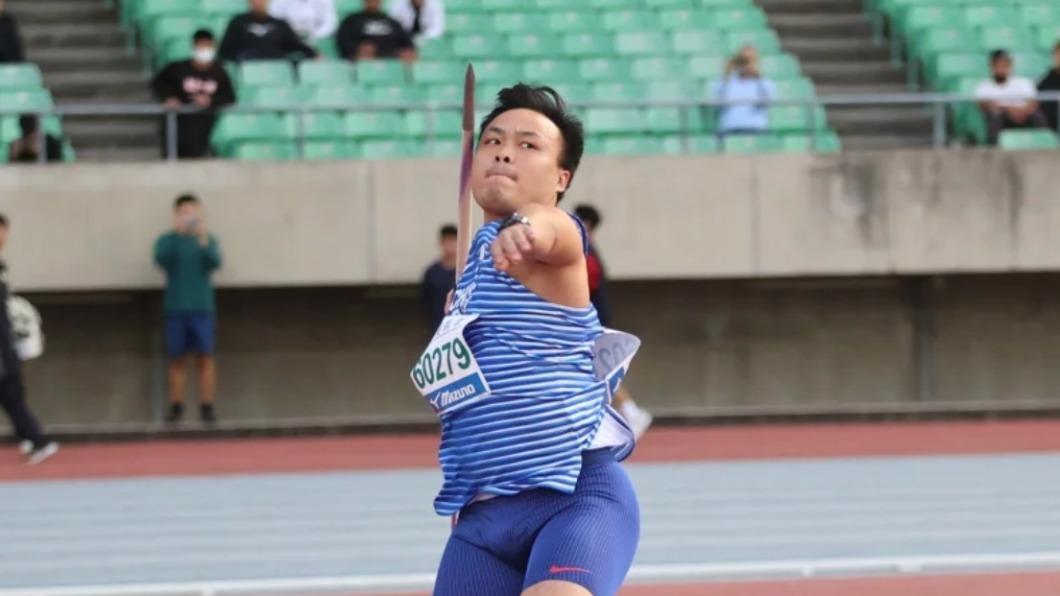 台灣男子標槍好手鄭兆村今天在港都盃田徑賽拿下金牌。（圖／中華民國田徑協會提供）