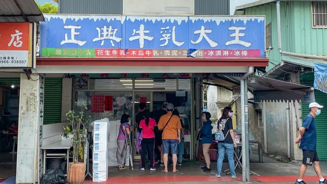正典牛乳大王是在地40年的老店。(圖/巧莉的世界流浪筆記提供)