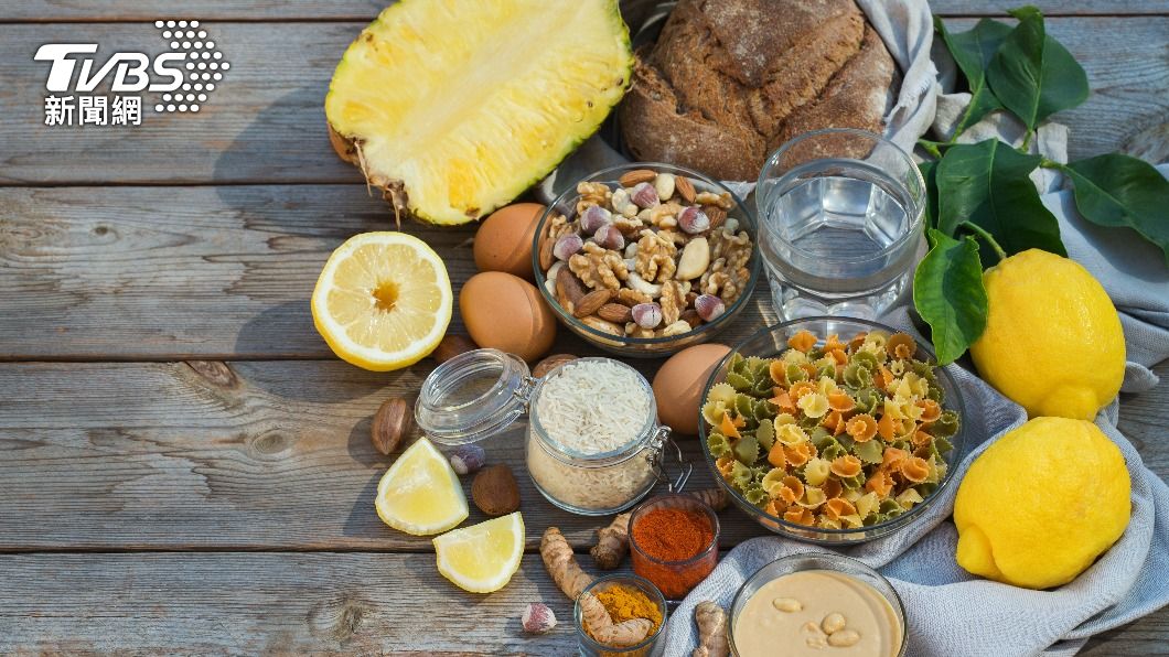 低普林的飲食可以讓尿酸控制到正常範圍。(示意圖/shutterstock達志影像)