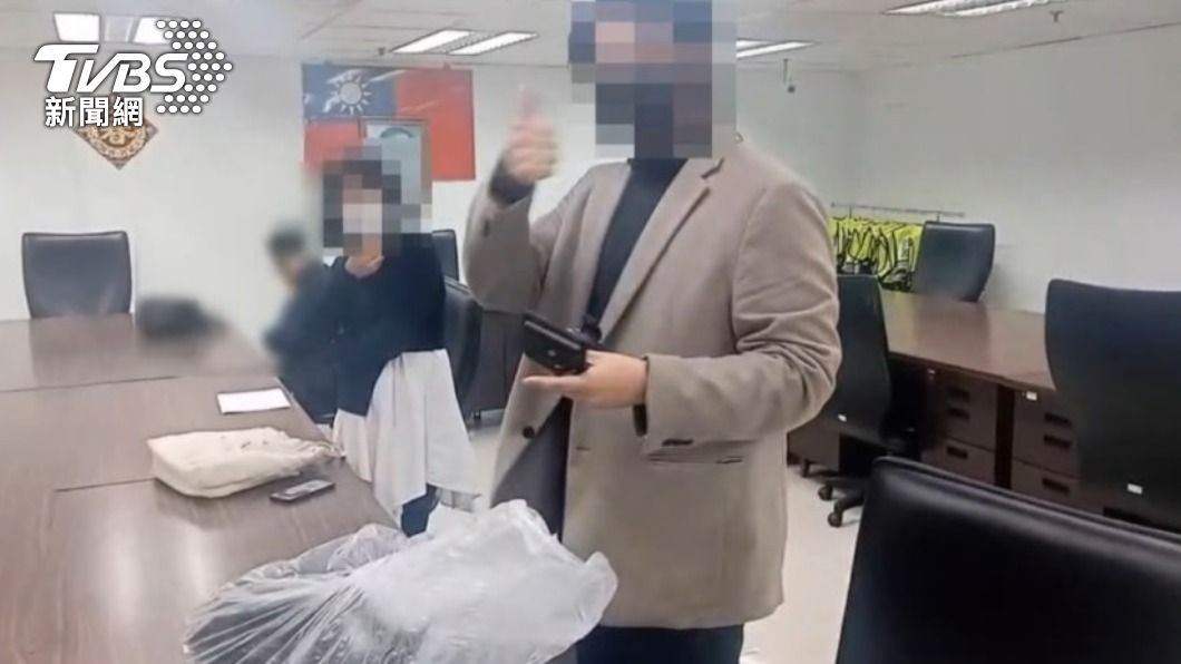 高粱打敗燒酒?韓國歐巴喝超茫轉運站抓兔子 東西全丟了