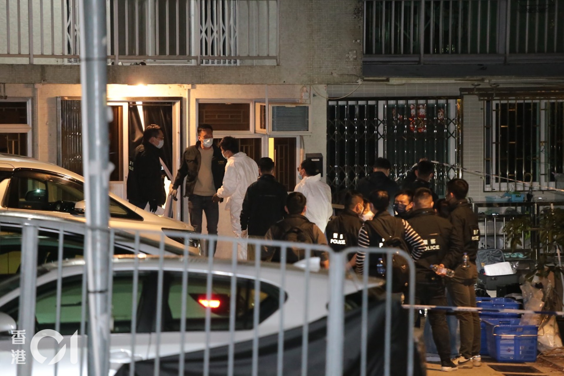 警方於大埔龍尾村展開調查。(圖/香港01)
