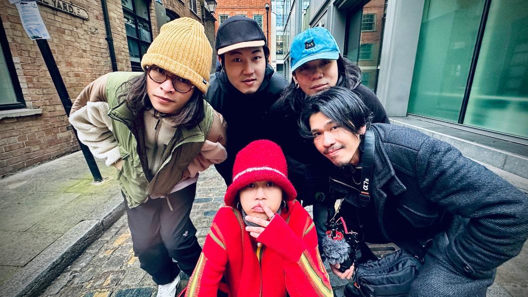 麋先生到了瑞典後作息變得超健康，幾乎每天都走3萬步。（圖／相信音樂提供）