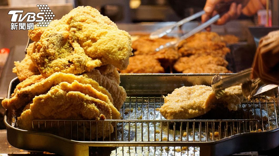 炸物屬於高油脂含量的食物。(示意圖/Shutterstock達志影像)