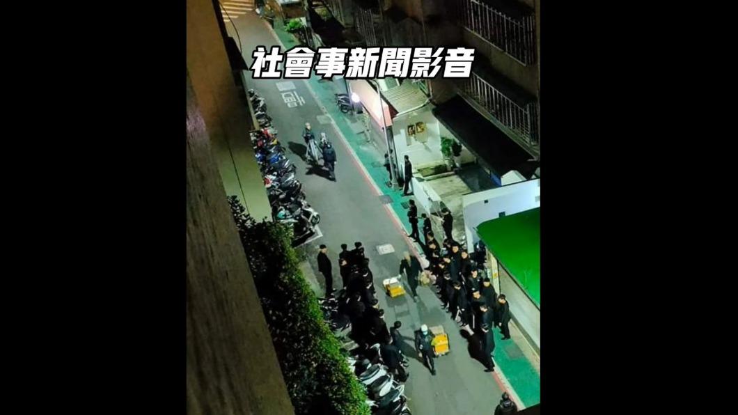 北市驚見20惡煞街頭對峙? 警到場真相讓人傻眼