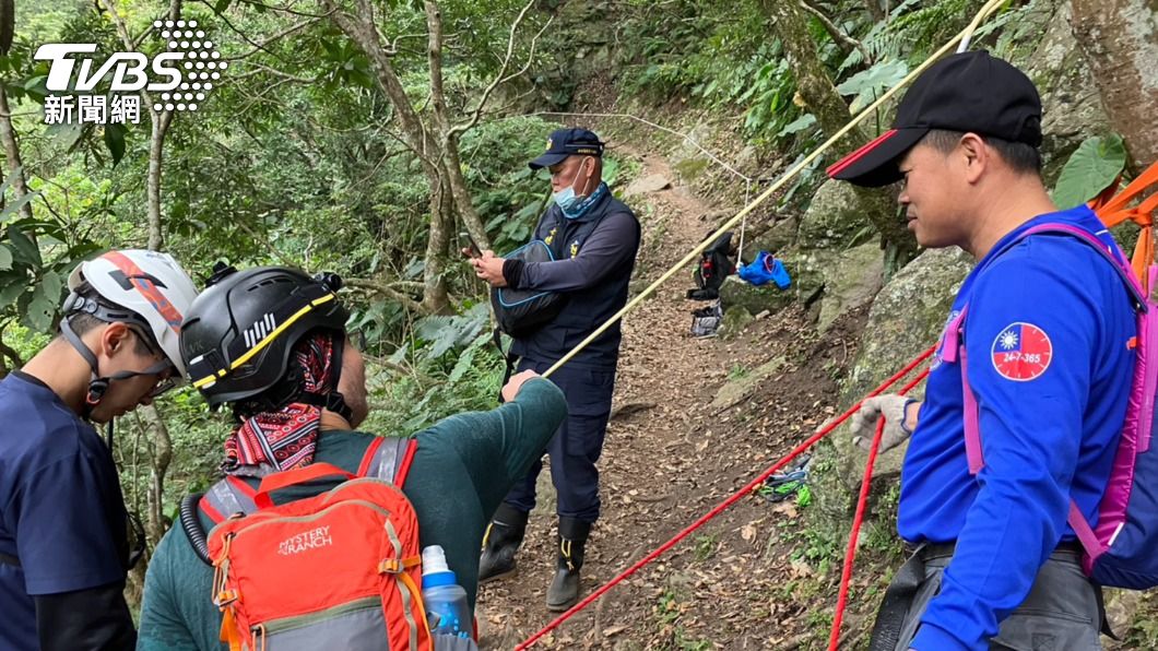 男爬太魯閣錐麓古道「墜百米深谷」 被救起無生命跡象