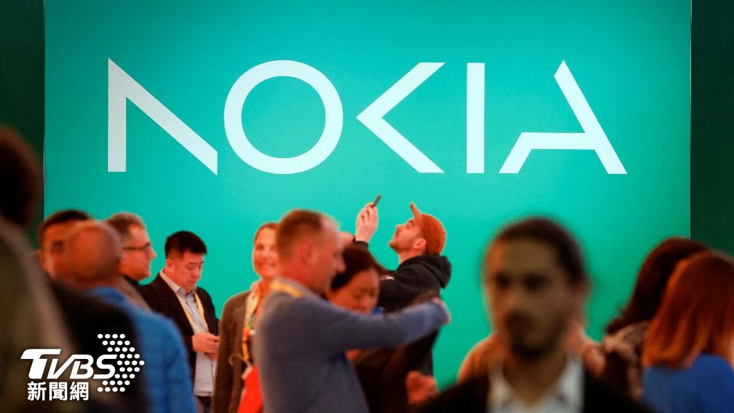 諾基亞(NOKIA)此次與會不僅帶來全新產品,更公布了60年來從未更動過的新logo,象徵打開全新篇章。(圖/達志影像路透社)