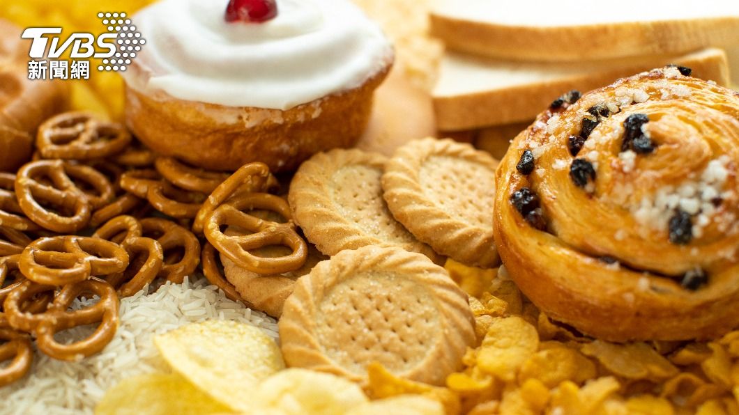 蛋糕類點心食品不是完全不能碰、而是應該設定好進食比例。（示意圖／Shutterstock達志影像）