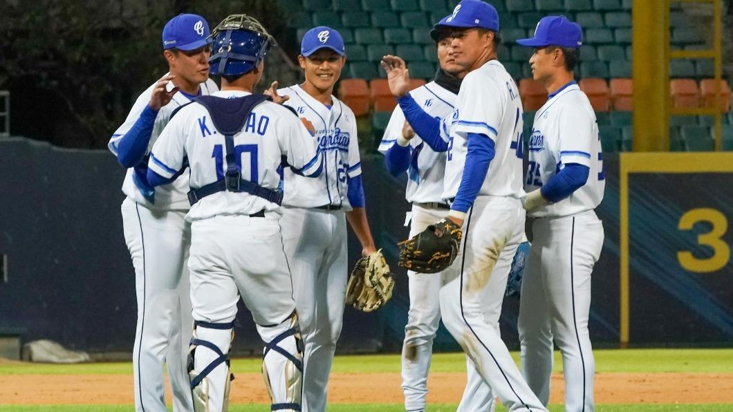 富邦悍將展現強勁實力。(圖/翻攝自Fubon Guardians 富邦悍將棒球隊 臉書)