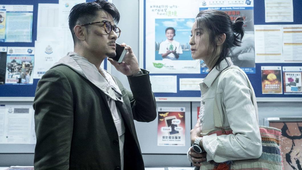賴雅妍（右）首次和郭富城合作就演夫妻。（圖／華映娛樂提供）