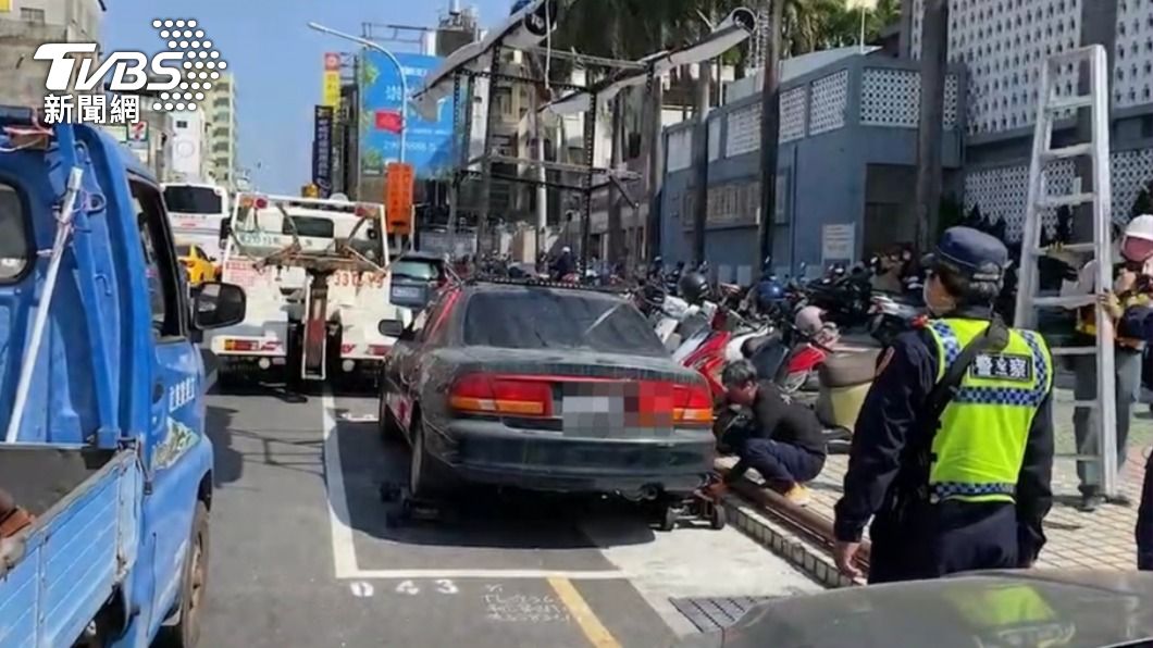 沒在怕?台南「抗議車」三度回歸 市府:見一次拖一次