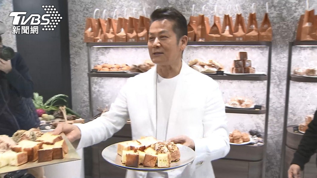 徐乃麟力挺老婆麵包店。(圖/TVBS資料照)
