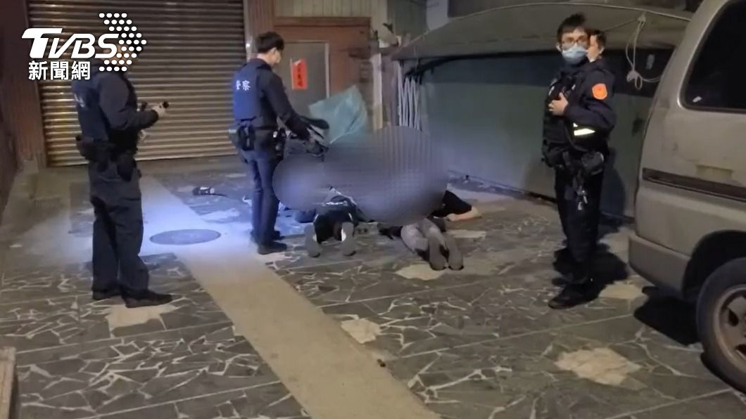 停車糾紛!店家大鎖鎖車惹怒顧客 老闆遭毆、刺傷送醫