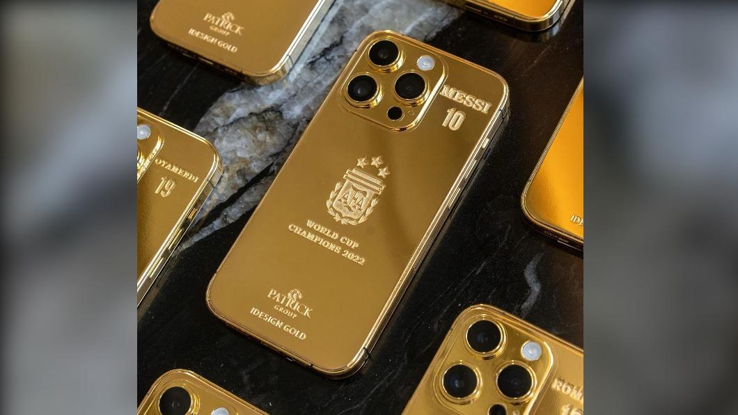 梅西好大方!砸640萬特製黃金iPhone 贈阿根廷世足戰友