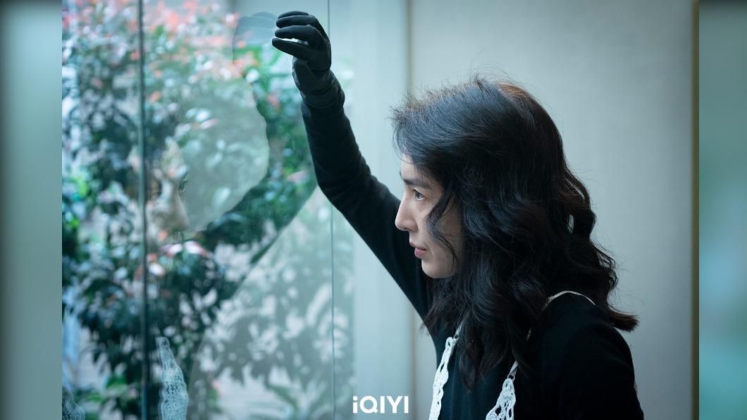 楊謹華也分享,為了扮演好理髮師的角色接受美髮訓練。(圖/愛奇藝國際站提供)