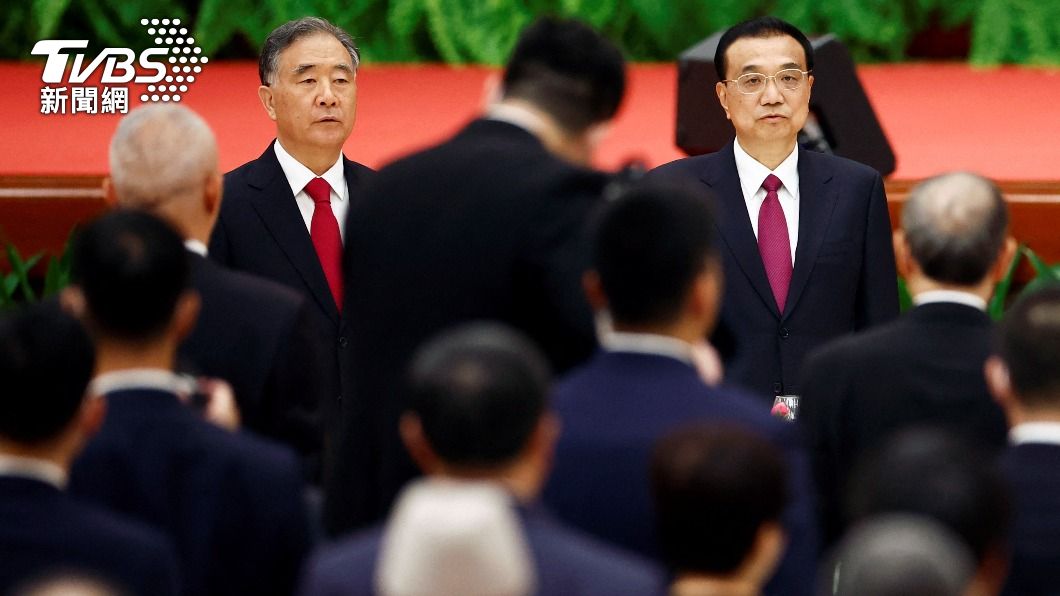 李克強(右)及汪洋(左)都將離開北京權力核心。(圖/達志影像路透社)