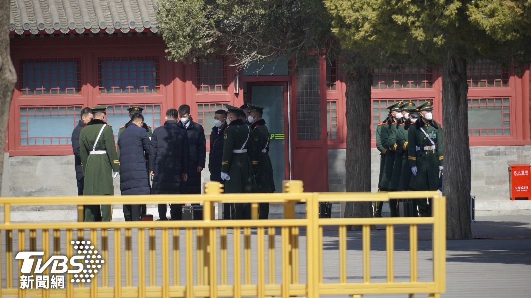 不只天安門、北京故宮內也進駐大量軍警人員。（圖／TVBS）