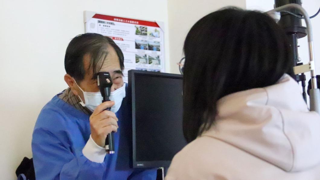 台東基督教醫院開設「低視能及特殊驗光」門診 服務身心障礙者(圖/台東基督教醫院提供)
