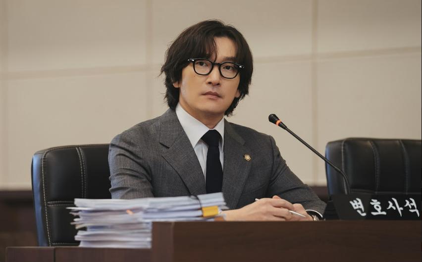 曹承佑、韓惠軫、金成均、丁文晟主演《離婚律師申晟瀚》。(圖/Netflix提供)