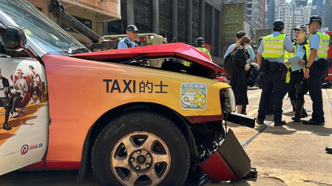 警方封閉事發地交通。(圖/香港01)