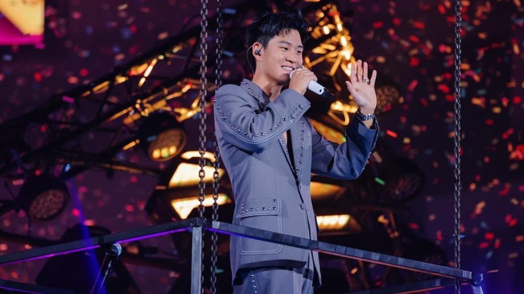 超車周杰倫！周興哲夯曲創破億播放量　他驚呼：創造歷史