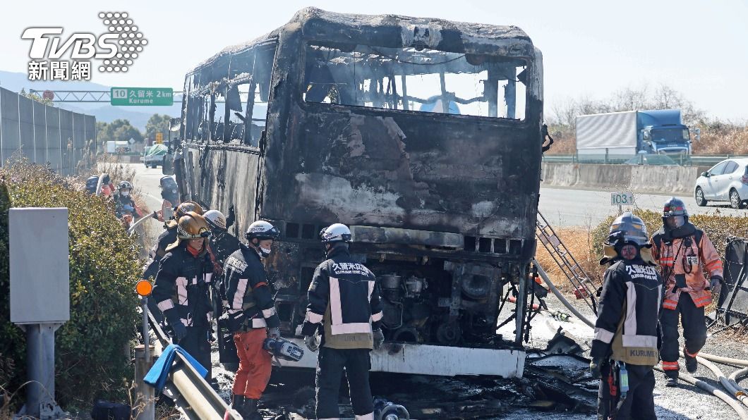 韓遊客訪日旅遊 巴士起火「燒到天花板掉下來」幸無傷亡