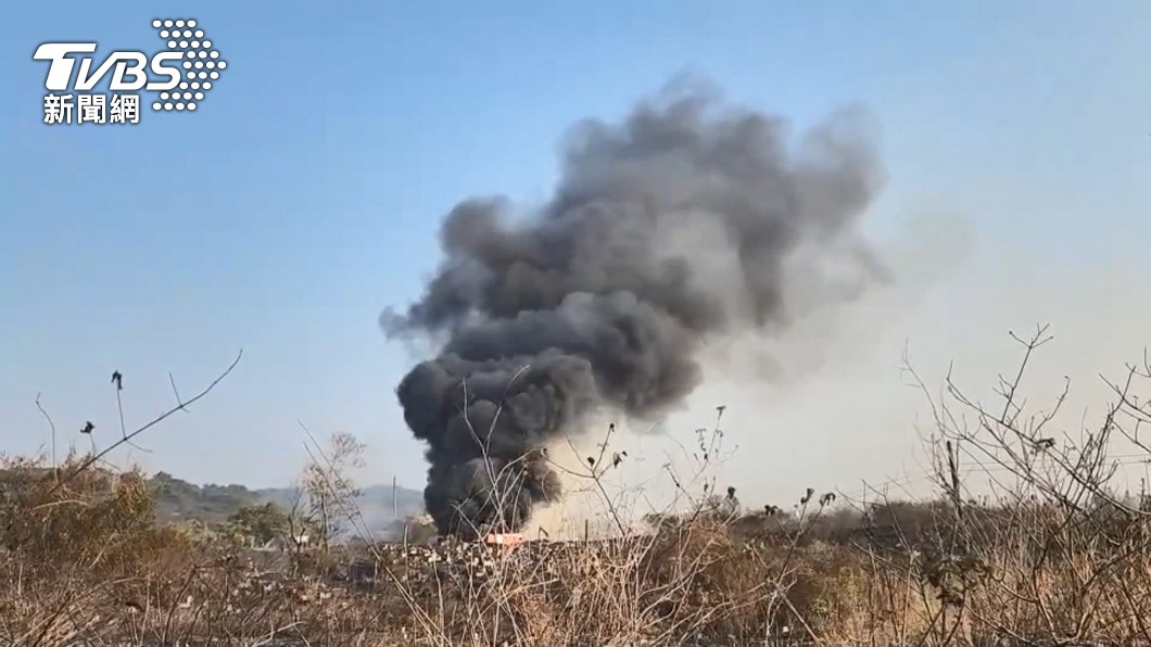 可怕蘑菇雲！八卦山連燒13小時花壇接力　要抓縱火人