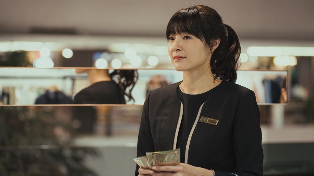 曾珮瑜特別剪劉海、染頭髮,直呼真的有年輕10歲的感覺。(圖/大慕影藝、華映娛樂提供)