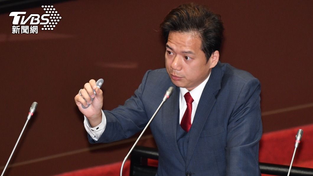 民眾黨立委邱臣遠。(圖/胡瑞麒攝)