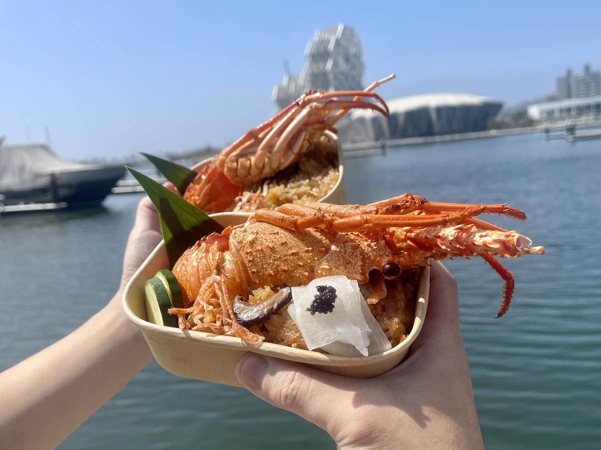 傳統古早味「秀美油飯」推出限量海味龍蝦油飯。(圖/Funtasty有趣市集提供)
