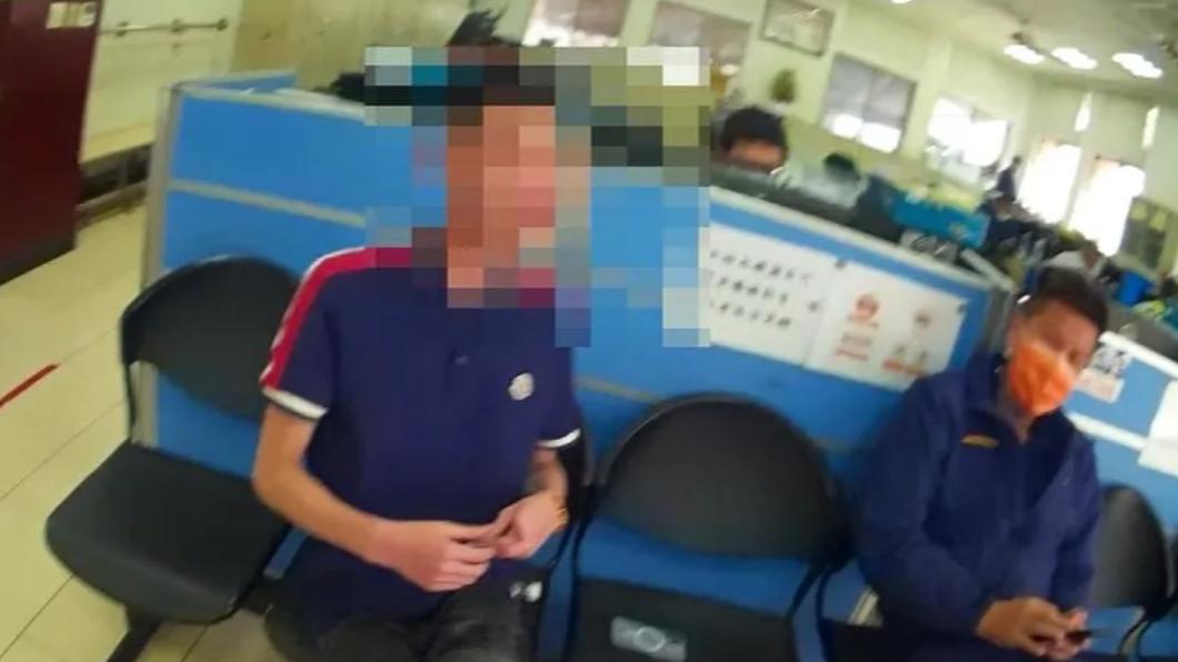 沈男自嘲「我這是在耍白癡嗎」?(圖/台中市警局第四分局提供)