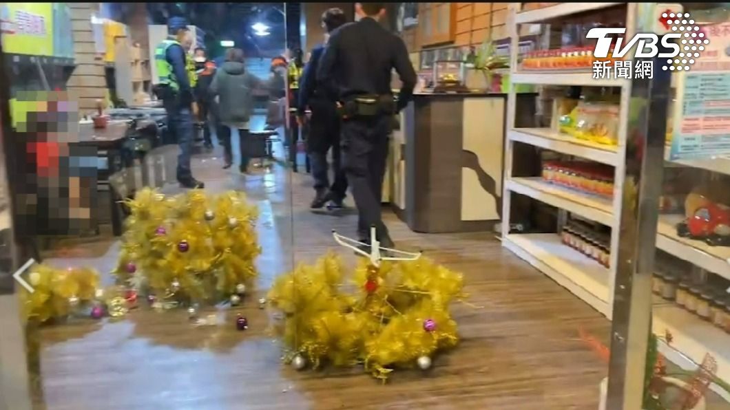 給我叫小姐!醉漢大鬧越南餐館 與闆娘姊弟扔椅互砸