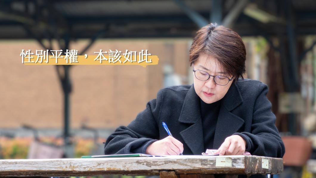 黃珊珊認為,男女除了在生理構造上,本來就應是平等的。(圖/翻攝自黃珊珊臉書)