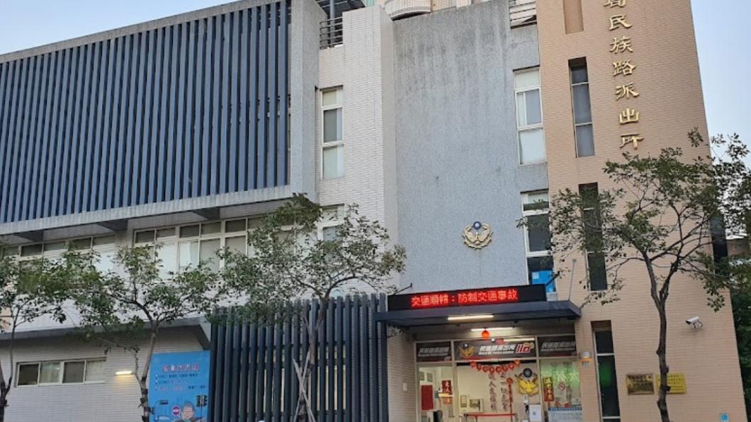 彰化警分局民族路派出所員警隨即展開救援行動。(圖/翻攝自Google map)