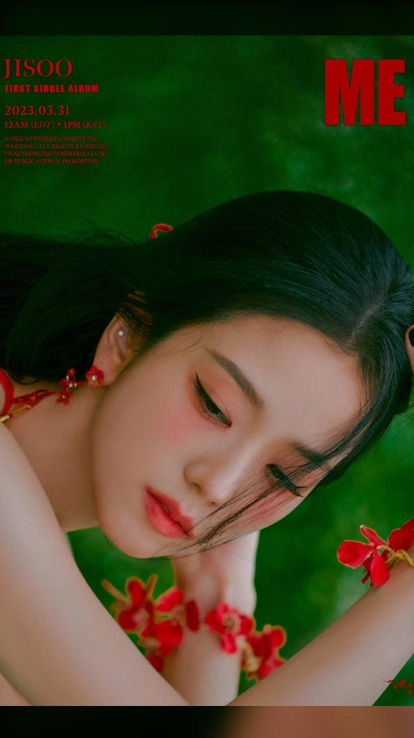 Jisoo8日公開個人專輯海報。(圖/翻攝自@sooyaaa__ IG)