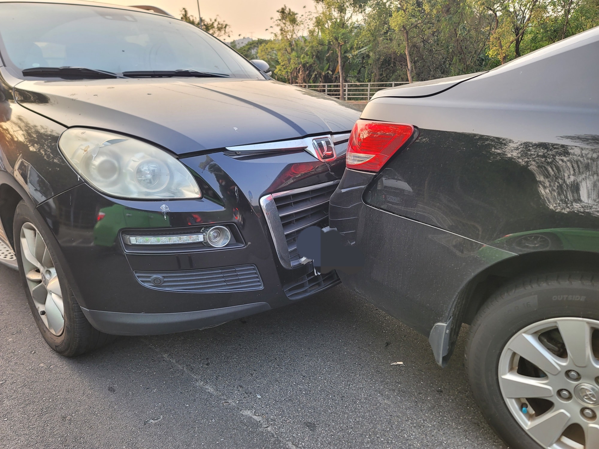 陳霆霸氣直喊,「我一定會負起全部責任。」(圖/翻攝自陳霆臉書)