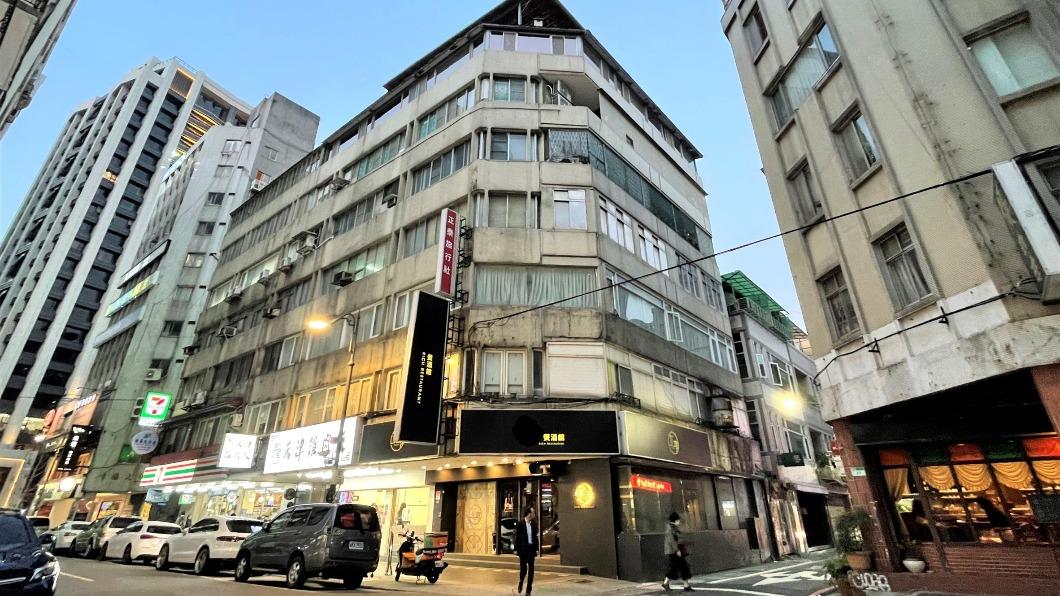 一樓店面9600萬!地下室僅1/5 CP值高這行業適用
