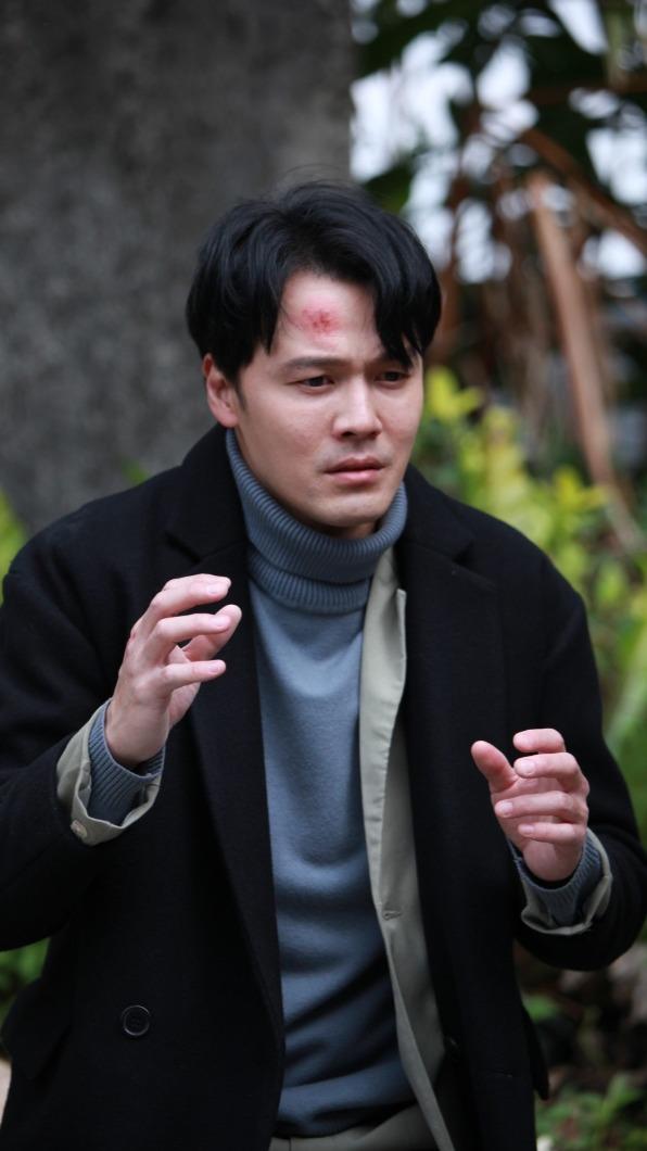 黃文星摔到頭意外想起自己的身世。(圖/民視提供)
