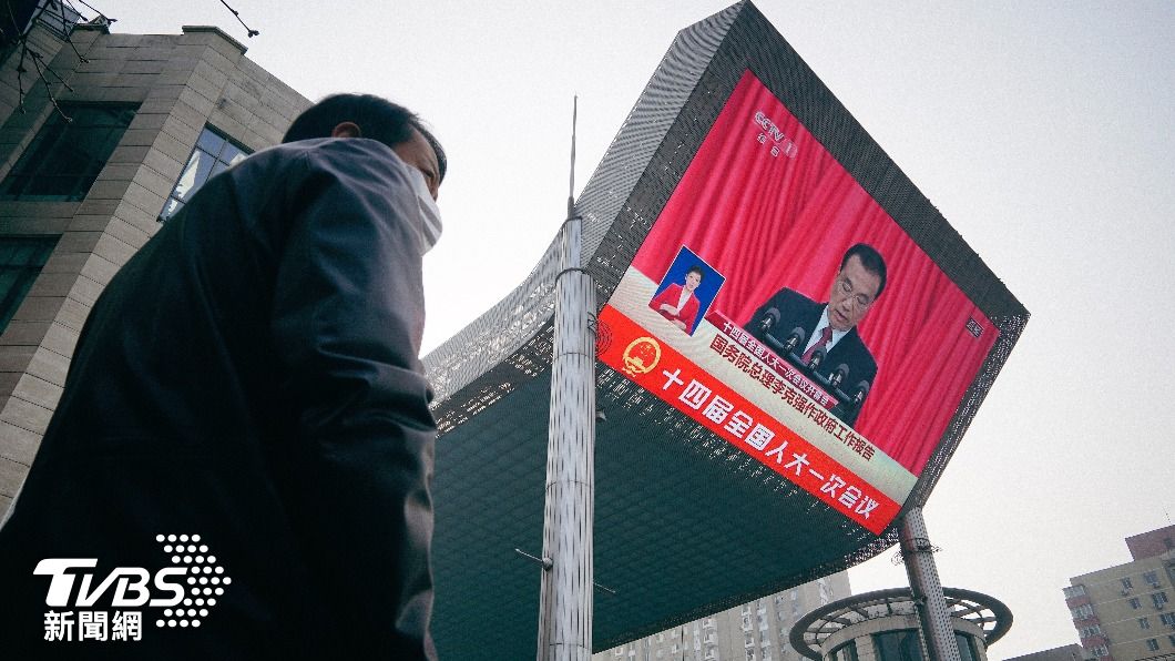 3月4日中共人大揭幕,國務院總理李克強發表任內最後一份工作報告,而被視為習近平人馬的李強3月11日當選新任總理,十年「習李體制」正式告終。(圖/TVBS)