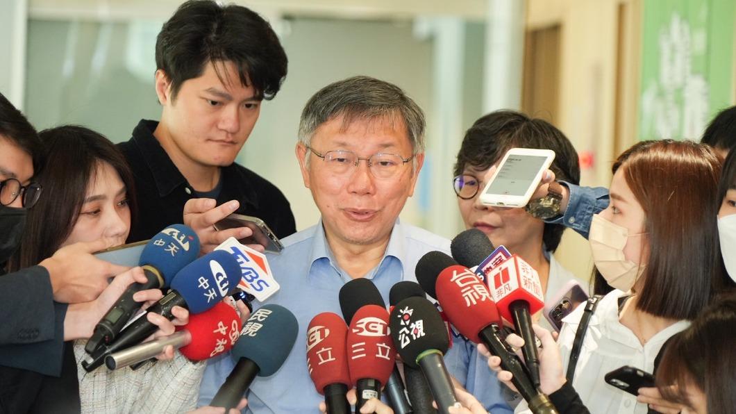 連勝文稱願藍白合作 柯文哲肯定格局:但DNA差太多