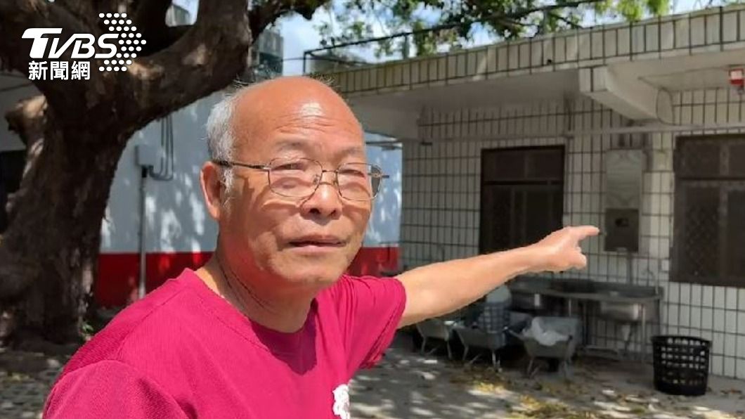 泰源國小主任林啟東,當時將張育成五兄弟帶到泰源國小開始訓練棒球。(圖/TVBS)