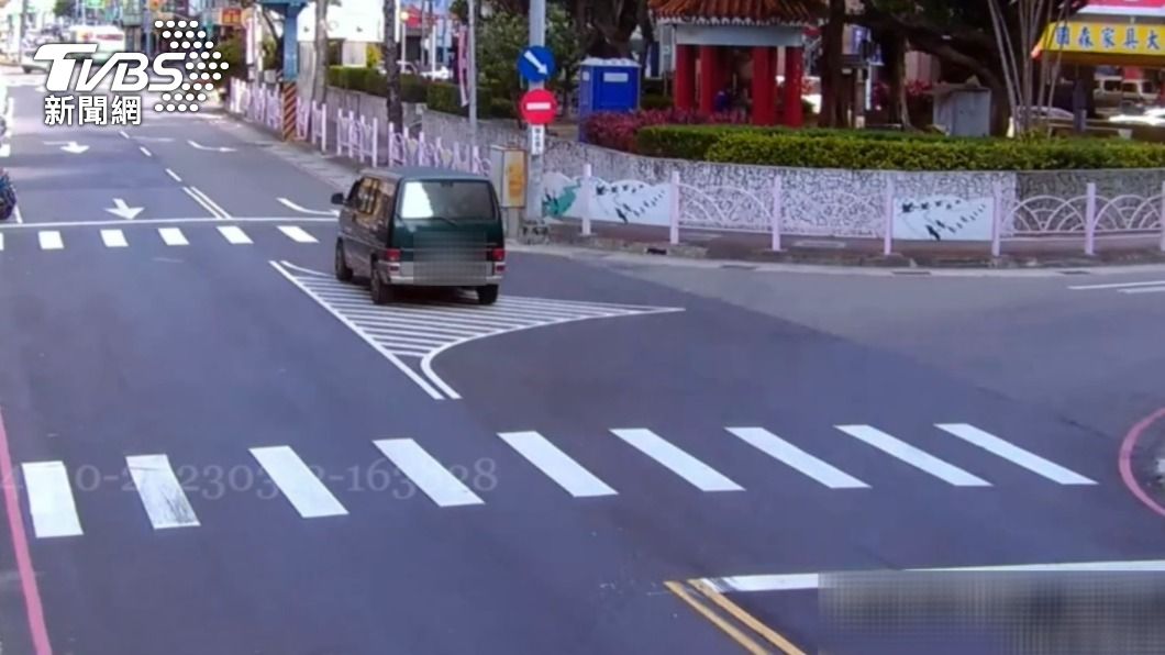 酒駕10公里還逆向直直衝 醉男巧遇巡邏警栽了