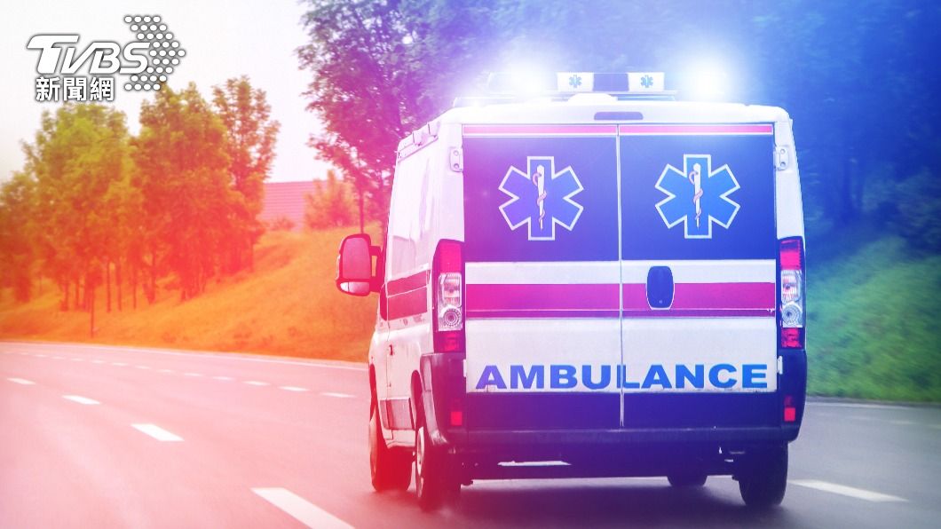陳男警送醫後仍宣告不治。(示意圖/shutterstock達志影像)