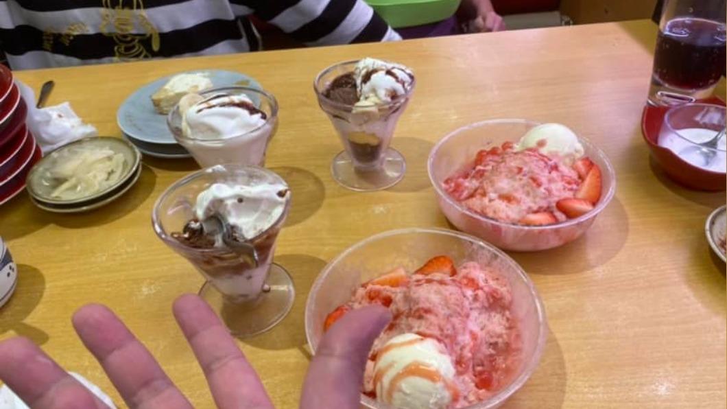 壽司郎1物沒管好小孩狂戳! 爸「甜點吃到哭」:真開心